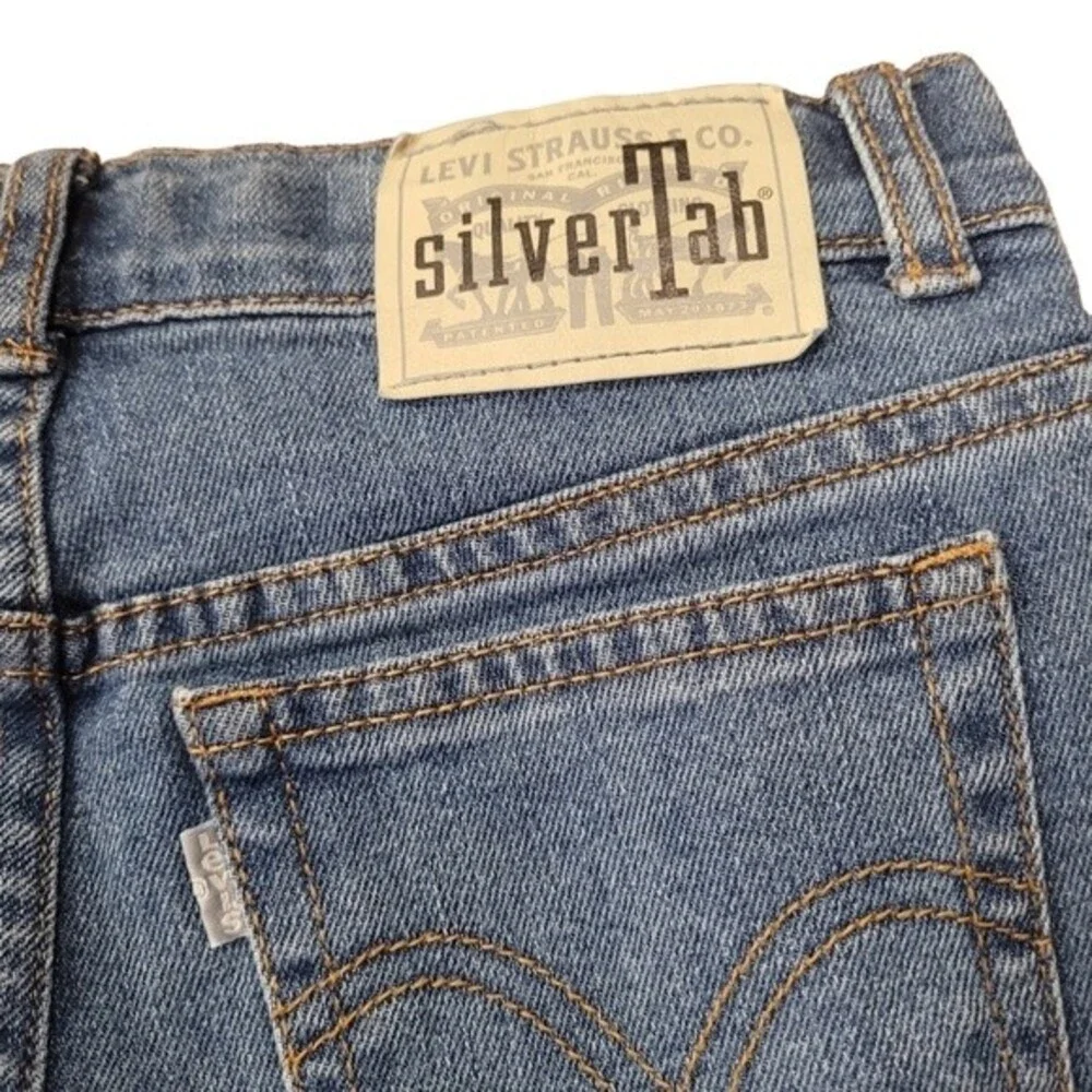 Levis Silver Tab‎ Girls Sz 10 REG Medium Wash Mini Mom Jeans